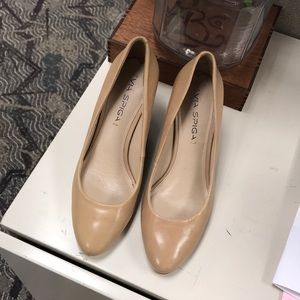 Via Spiga tan leather wedge heel